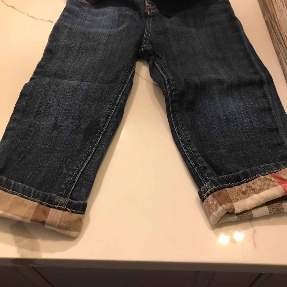 Kids Burberry jeans 3T mint like new